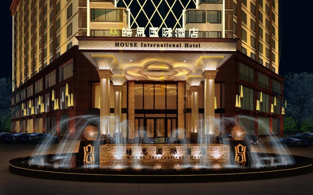 House International Hotel Чэнду Экстерьер фото